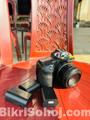 Canon Eos 60d with 50mm Stm Prime Lens